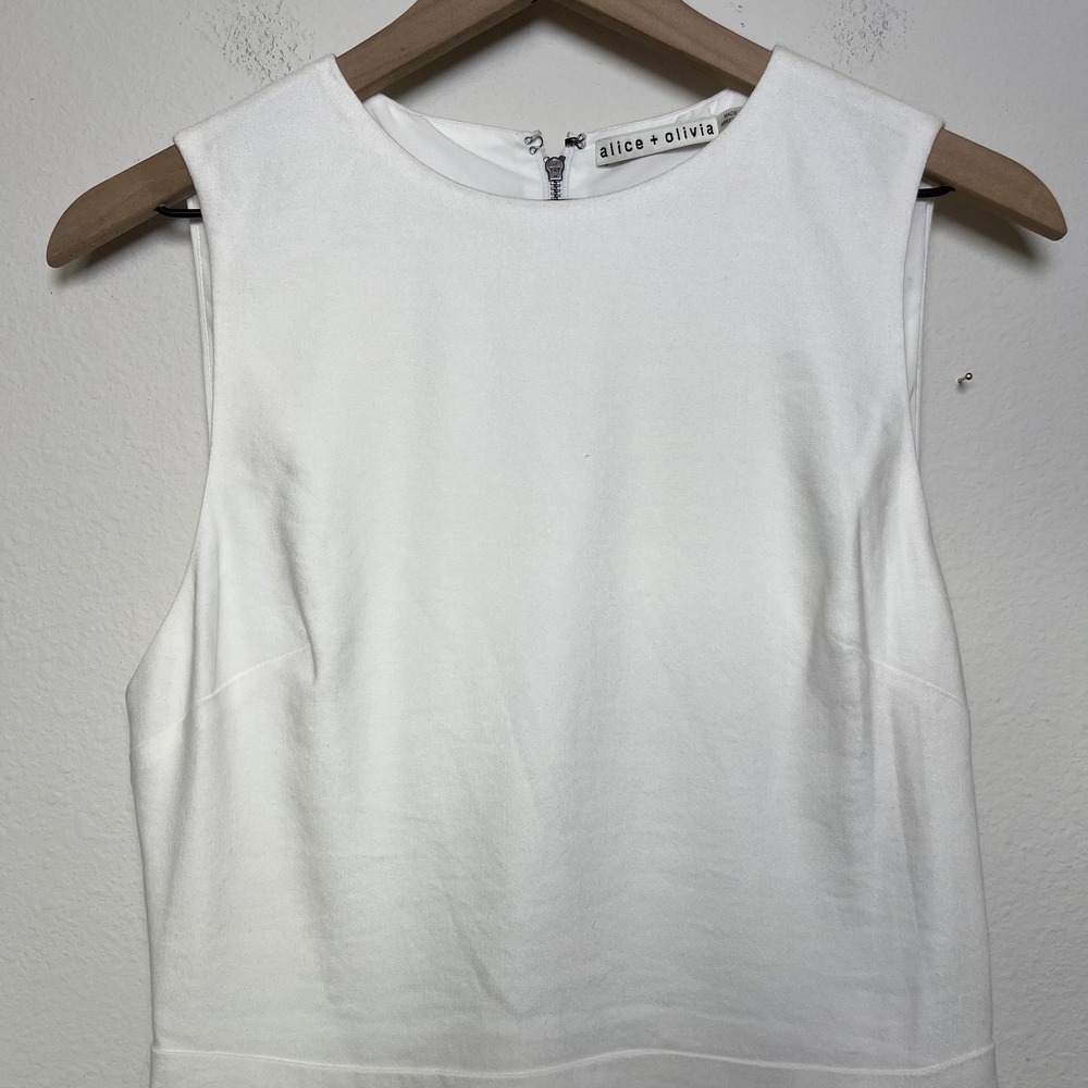 Alice &‎ Olivia Women Palmira Linen Mini Dress 8 Ivory Ruffle Tiered Hem Preppy - Picture 3 of 11